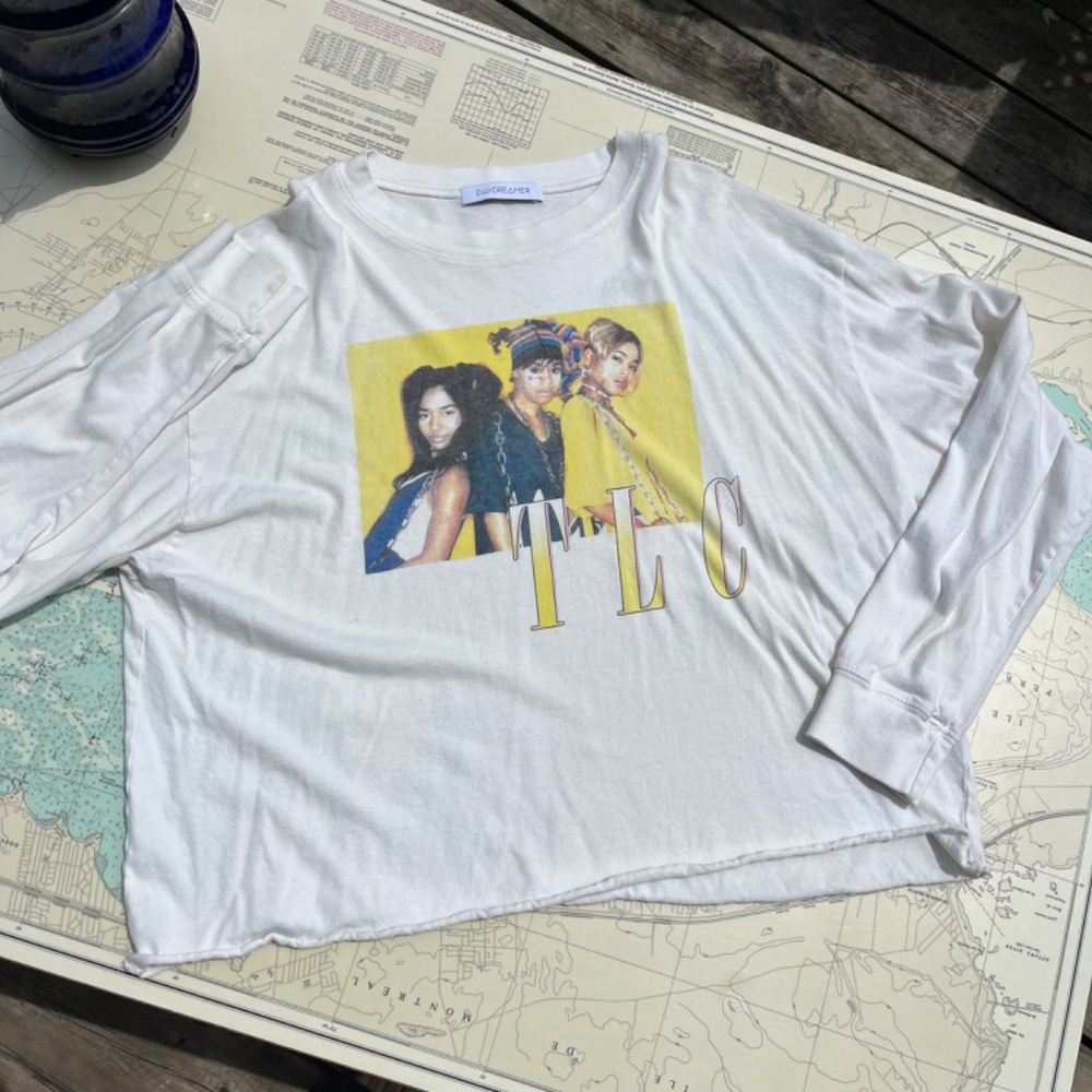 Daydreamer TLC Cropped Graphic Long Sleeve Tee - Picture 2 of 5